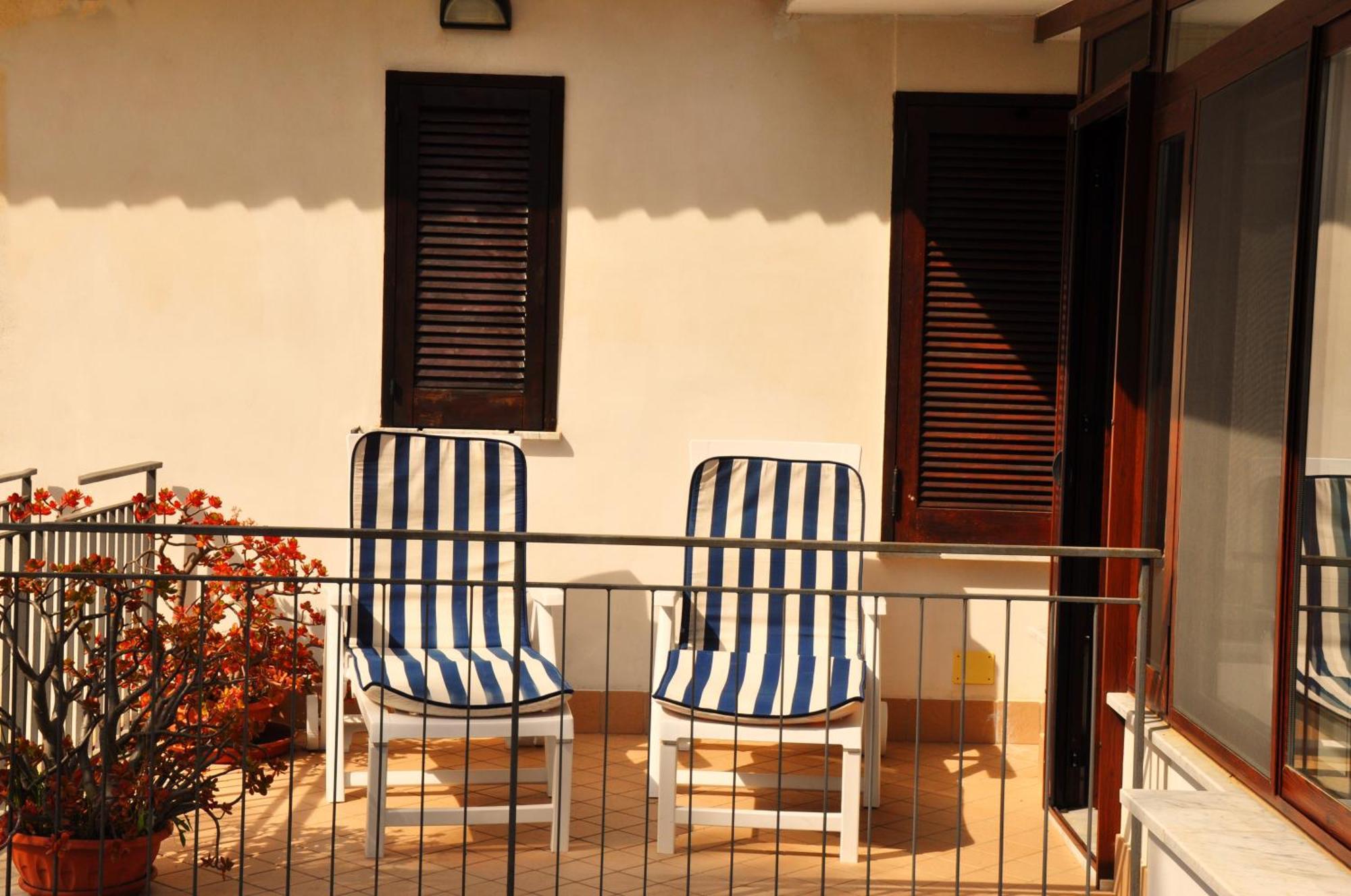 Villa Laura Sea View Apartments Santa Maria di Castellabate Bilik gambar