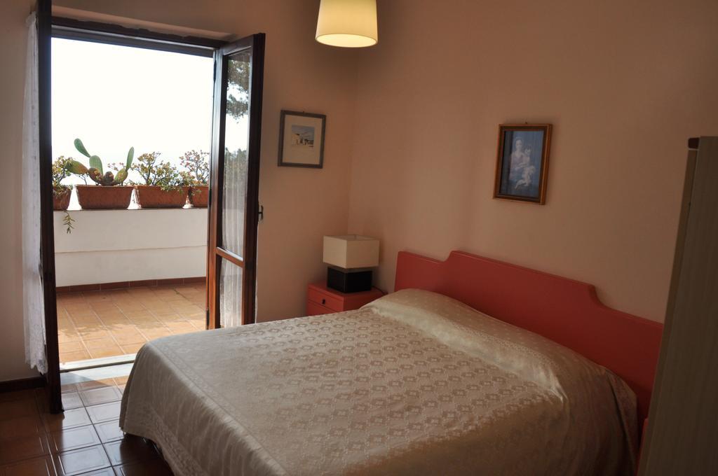 Villa Laura Sea View Apartments Santa Maria di Castellabate Luaran gambar