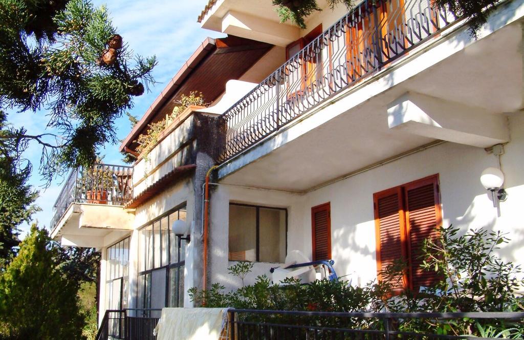 Villa Laura Sea View Apartments Santa Maria di Castellabate Luaran gambar