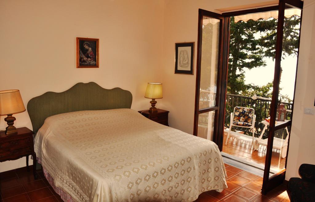 Villa Laura Sea View Apartments Santa Maria di Castellabate Luaran gambar