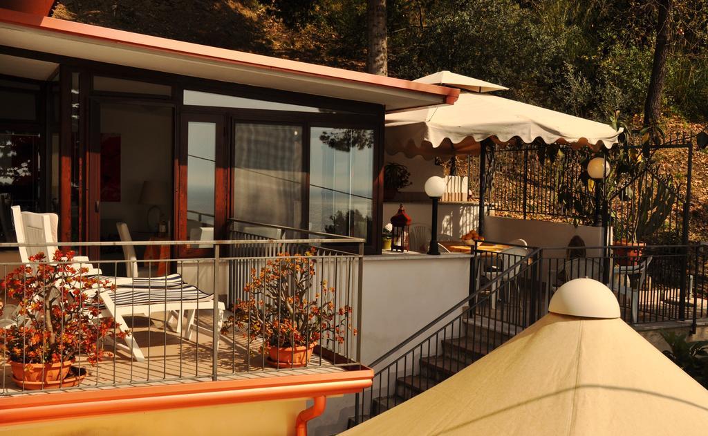 Villa Laura Sea View Apartments Santa Maria di Castellabate Luaran gambar
